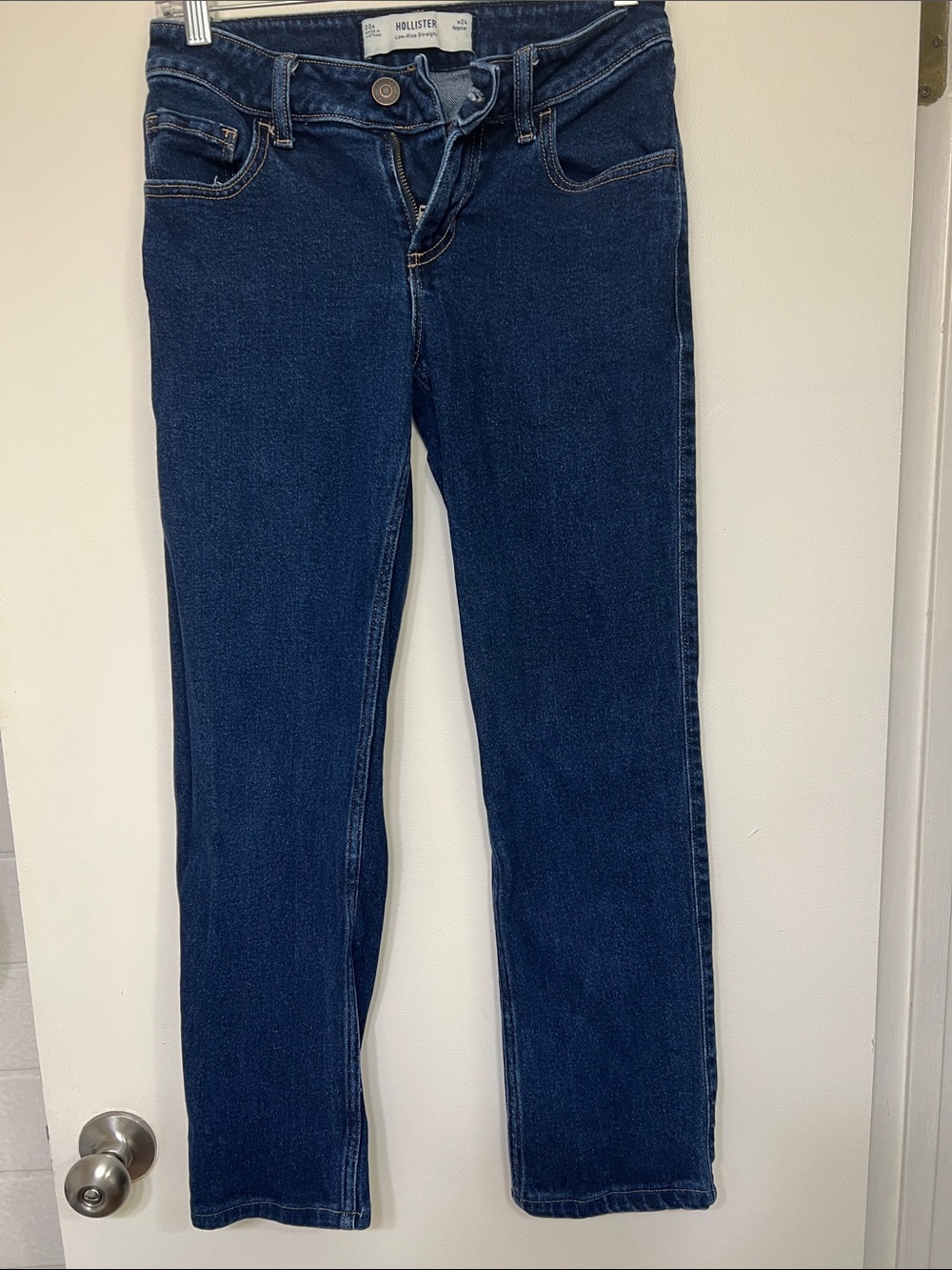 Size 00 Dark Wash Hollister Women's Deep Indigo Straight Leg Jeans